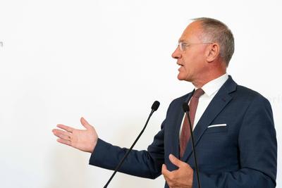 20250811 Pressekonferenz der Innenminister zum Thema Jahresbilanz 2024 zum Kriminalitaetsfeld Sozialleistungsbetrug-stock-foto