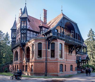 Museum und Jagdschloss Gelbensande - 02.10.2022: Symbolbild: Schl?sser, Monarchie - Das Jagdschloss Gelbensande (Foto) g-stock-foto