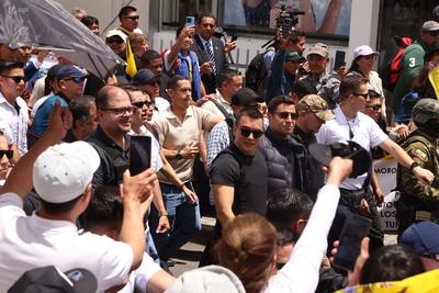 MARCHA CONTRA LA CORTE CONSTITUCIONAL-stock-foto