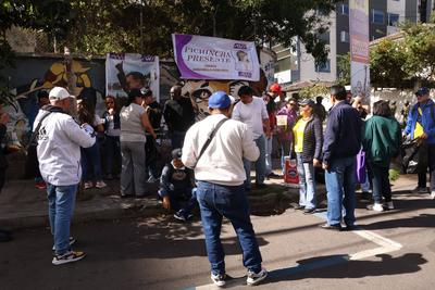 MARCHA CONTRA LA CORTE CONSTITUCIONAL-stock-foto