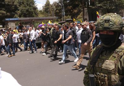 MARCHA CONTRA LA CORTE CONSTITUCIONAL-stock-foto