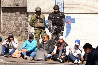 MARCHA CONTRA LA CORTE CONSTITUCIONAL-stock-foto