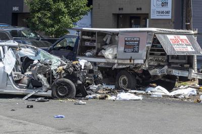 Three people are dead after a car crashed in queens, new york, usa - 12 aug 2025-stock-foto