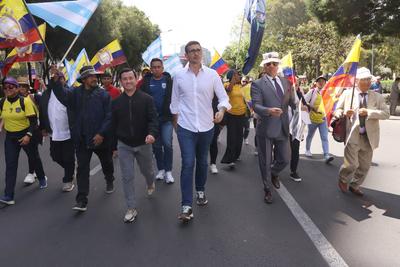 MARCHA CONTRA LA CORTE CONSTITUCIONAL-stock-foto
