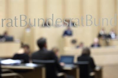 Plenarsitzung des Bundesrates in Berlin am 17.06.2016. Der Bundesrat hat seit 2000 seinen Sitz im Preussischen Herrenha-stock-foto