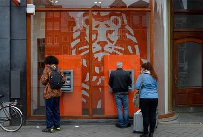 ING Diba Bankfiliale, Rokin, Amsterdam, Niederlande ING Diba Amsterdam Niederlande *** ING Diba Bank Branch Rokin Amste-stock-foto