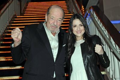 Miss Germany 2016. Komponist Ralph Siegel und S?ngerin Laura Pinski anl??lich der Wahl zur Miss Germany 2016 am 20.02.2-stock-foto