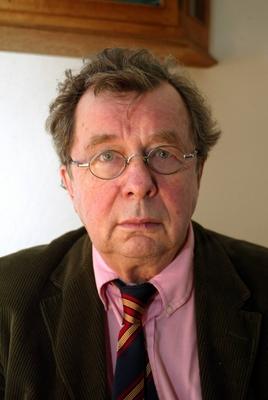 Hellmuth Karasek (GER) bei der Lesung aus -Karambolagen. Begegnungen mit Zeitgenossen--stock-foto