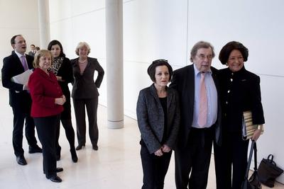 Deutschland, Berlin, Bundestag, CDU/CSU Fraktion, Kongress zum Thema Sprache ist Heimat, Herta M?ller, Hellmuth Karasek-stock-foto