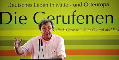 Ausstellung Die Gerufenen der Stiftung Zentrum gegen Vertreibungen mit Erika Steinbach, Helmut Karasek und Bernd Neumann, Berlin 14.07.09-stock-foto