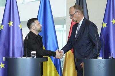 Pressekonferenz Bundeskanzler Merz und Wolodymyr Selenskyj  im Kanzleramt-stock-foto