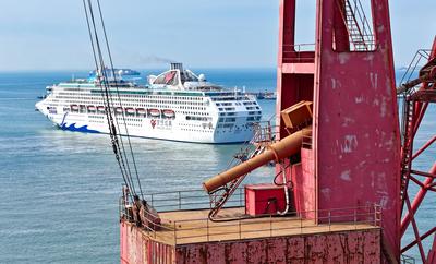 Luxury Cruise Ship Dream-stock-foto