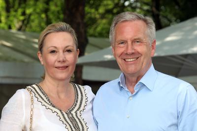 29.05.2023, Hannover, Niedersachsen, GER - Politiker Christian Wulff mit Ehefrau Bettina im Portrait. (aussen, Aussenauf-stock-foto