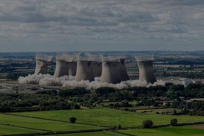 Cottam Power Station Cooling Tower Demolition-stock-foto
