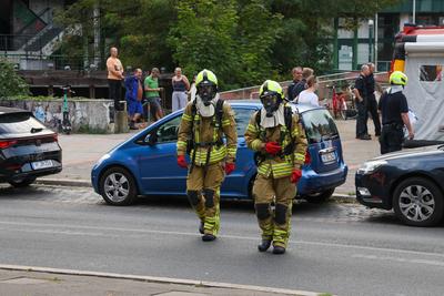 ?bungsdienst der Freiwilligen Feuerwehr Hannover. Katastrophenschutz, ABC-Dekontanimation.-stock-foto