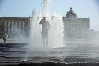 Sommerhitze in Berlin.-stock-foto