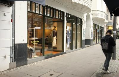 RECORD DATE NOT STATED Der Closed Men s Store Hamburg Eppendorf am Eppendorfer Baum 8. Das Hamburger Modelabel Closed ha-stock-foto