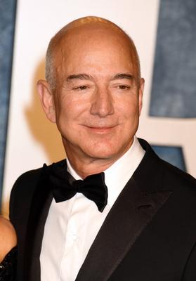 Entertainment Themen der Woche KW10 Entertainment Bilder des Tages BEVERLY HILLS, CA - MARch 12: Jeff Bezos at the 2023-stock-foto