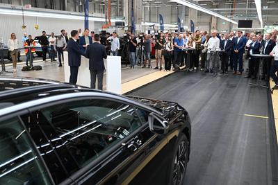 Volkswagen liefert 1,5-millionsten ID aus.-stock-foto
