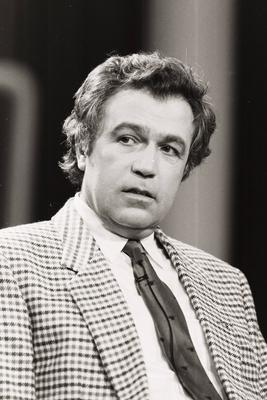 Rainer Holbe in der Fernsehsendung RTL Streitshow in den 80ern - Auf dem Bild ist der Journalist Rainer Holbe in der Fer-stock-foto