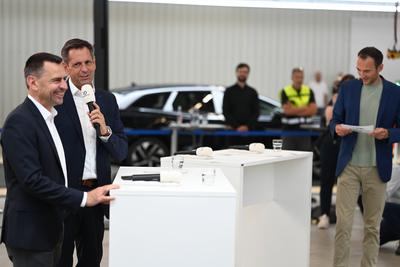 Volkswagen liefert 1,5-millionsten ID aus.-stock-foto