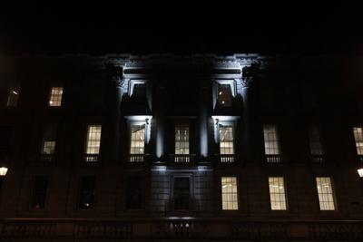 Landmarks Illuminated for VJ Day 80 Celebrations-stock-foto