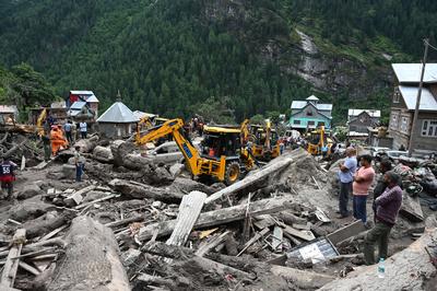 60 Dead In Kishtwar Cloudburst; Rescue Operations Intensify As Dozens Remain Missing-stock-foto