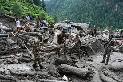 60 Dead In Kishtwar Cloudburst; Rescue Operations Intensify As Dozens Remain Missing-stock-foto
