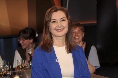 abb Prof. Dr. med. Natalie Garcia Bartels Dermatologin zu Gast in der NDR Talkshow , aus dem NDR 3 Studio am 15.August 2025 in Hamburg Hamburg Deutschland *** abb Prof Prof Dr med Natalie Garcia Bartels dermatologist guest on the NDR talk show , from the NDR 3 studio on August 15, 2025 in Hamburg Hamburg Germany-stock-foto