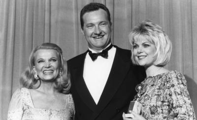 Gena Rowlands, Randy Quaid, Ann Jillian at the 46th Annual Golden Globe Awards, 1989 Hollywood CA USA PUBLICATIONxINxGE-stock-foto