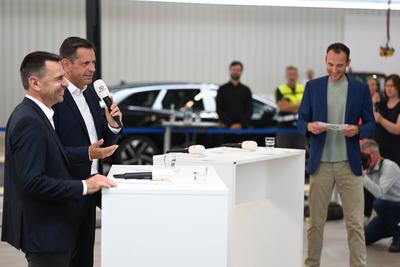 Volkswagen liefert 1,5-millionsten ID aus.-stock-foto