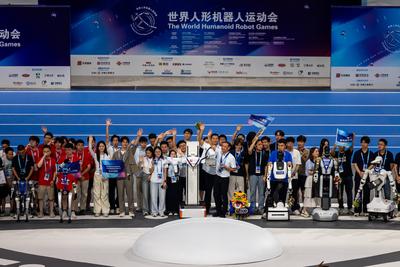 BEIJING, CHINA - AUGUST 17: The closing ceremony of the World Humanoid Robot Games is held at National Speed Skating Ova-stock-foto
