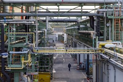 Industrieanlagen von Evonik Industries in Godorf. K?ln, 06.05.2019 *** Industrial plants of Evonik Industries in Godorf-stock-foto