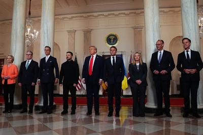 Trump Meets President Zelenskyy of Ukraine and European Leaders-stock-foto