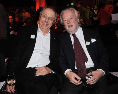 SPD Kultur V.l.: Dieter Kosslick und Manfred Bissinger bei Hauptsache Kultur. 10 Jahre Bundeskulturpolitik im Juedischen-stock-foto