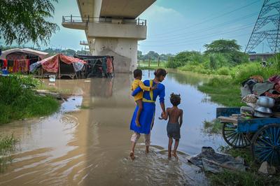 Yamuna Crosses Danger Mark In Delhi-stock-foto