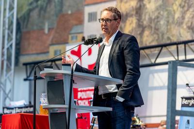 Politischer Dienstag auf dem Dachauer Volksfest, 19.08.2025.-stock-foto