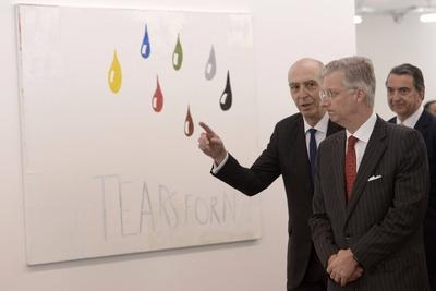 King Philippe visit the exhibition of the artist Walter Swennen Brussels 16 / 01 / 2014 Koning Filip bezoekt het Centrum-stock-foto