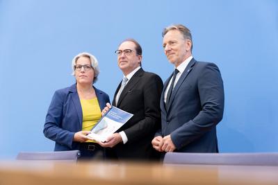 Bundespressekonferenz, Bundeslagebild Sexualdelikte-stock-foto