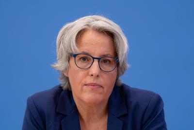 Bundespressekonferenz, Bundeslagebild Sexualdelikte-stock-foto