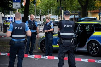 Polizist bei Schiesserei get?tet-stock-foto