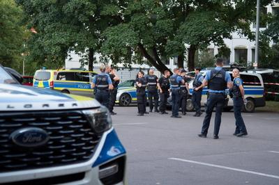 Polizist bei Schiesserei get?tet-stock-foto