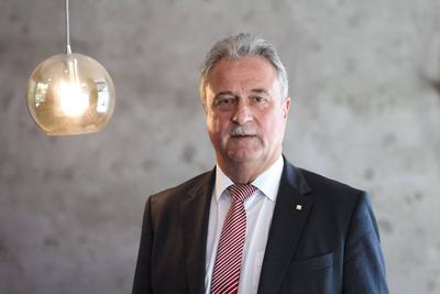 Claus Weselsky beim Pressegespr?ch ?ber Deutsche Bahn Zunkunft in Berlin-stock-foto