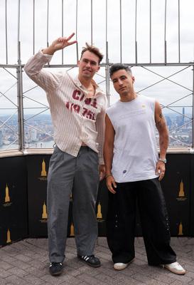 Loud luxury and natalie jane visit the empire state building ahead of ?uh oh!? release-stock-foto