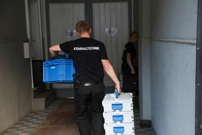 M?gliches T?tungsdelikt am Wuppertaler Polizeipr?sidium-stock-foto
