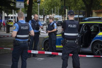 Polizist bei Schiesserei get?tet-stock-foto