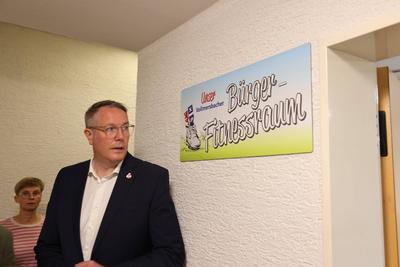 Ministerpraesident Alexander Schweitzer SPD und Sport-stock-foto