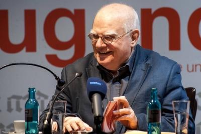 Erfurt 19 Erfurter Herbstlese Buchhandlung Hugendubel in Erfurt Hans Joachim Sch?dlich Narre-stock-foto
