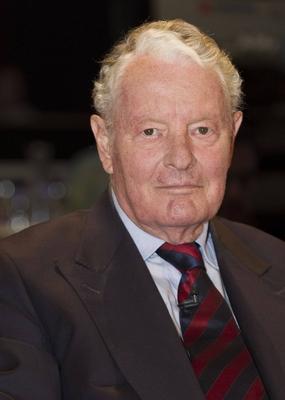 3nach9 Talkshow im Bild Rolf Seelmann Eggebert Adels Experte Seine Stimme wird unausweichlich mit d-stock-foto