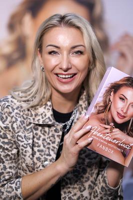 Anna-Carina Woitschack-stock-foto